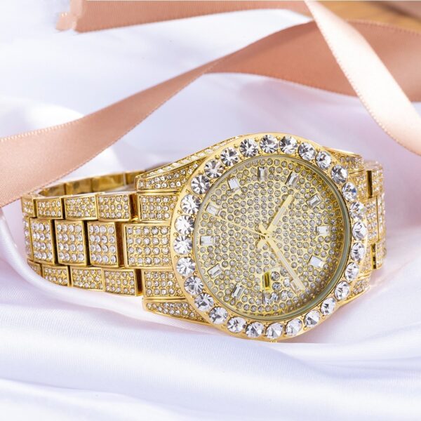 Fashionable Large Dial Full Diamond Watch - Image 5